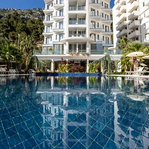 Hotel Mille Amici Shëngjin