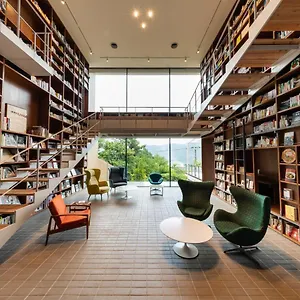 ***** Hotel Honbako 箱根本箱 Japan